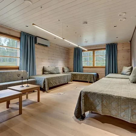 Fellas By Hilla Villa *