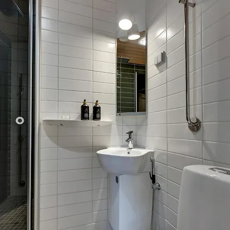 Fellas By Hilla * Akaslompolo