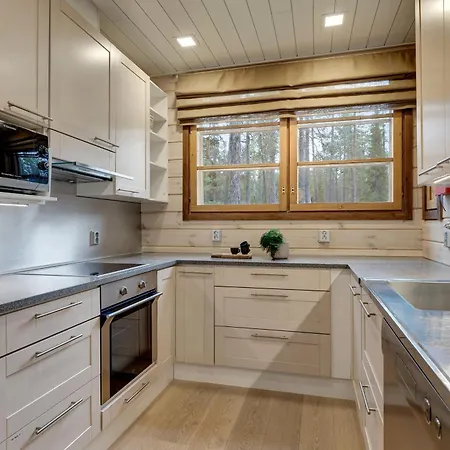 Fellas By Hilla Villa