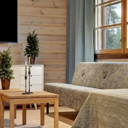 Fellas By Hilla Villa *